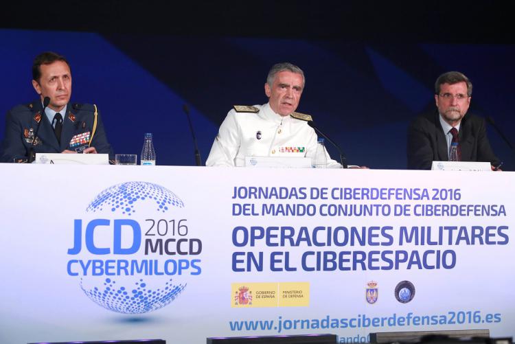 El JEMAD inaugura las Jornadas de Ciberdefensa 2016