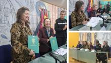 Nuria González, rectora de la Universidad de León,  Amparo Valcarce, secretaria de Estado de Defensa; teniente general jefe de la Unidad Militar de Emergencias, Francisco Javier Marcos; delegado del  Gobierno, Nicanor Sen; alcalde de León, José Antonio Diez; Francisco Quereda consejero delegado de Isdefe