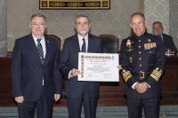 Francisco Quereda receives the &quot;Honorary Award of the General Antonio Remón Zarco del Valle Engineering Chair&quot;.